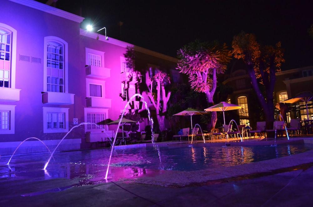 Plaza Camelinas Hotel Querétaro Eksteriør bilde