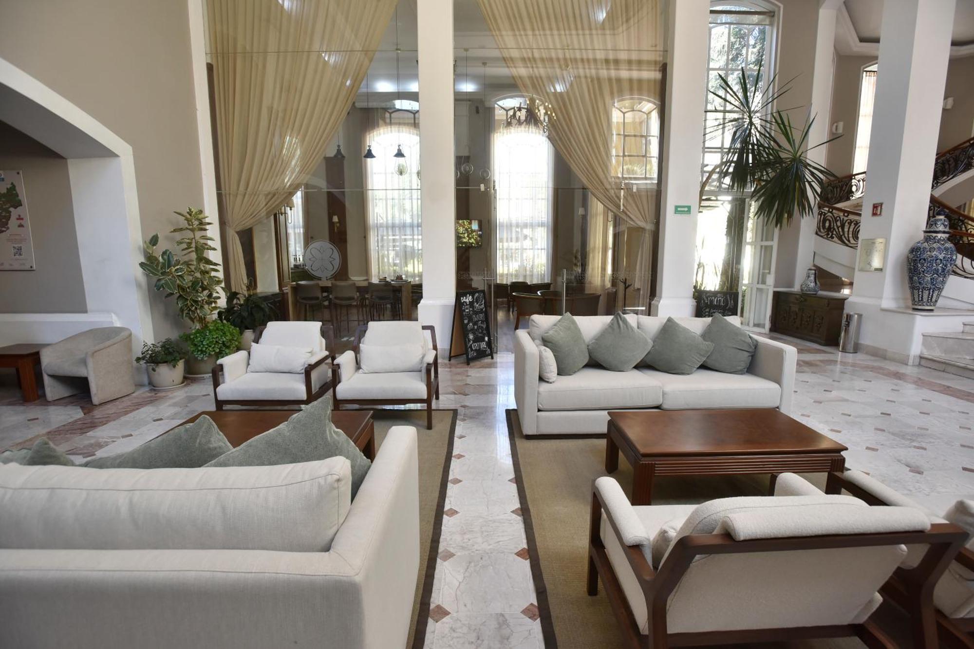 Plaza Camelinas Hotel Querétaro Eksteriør bilde