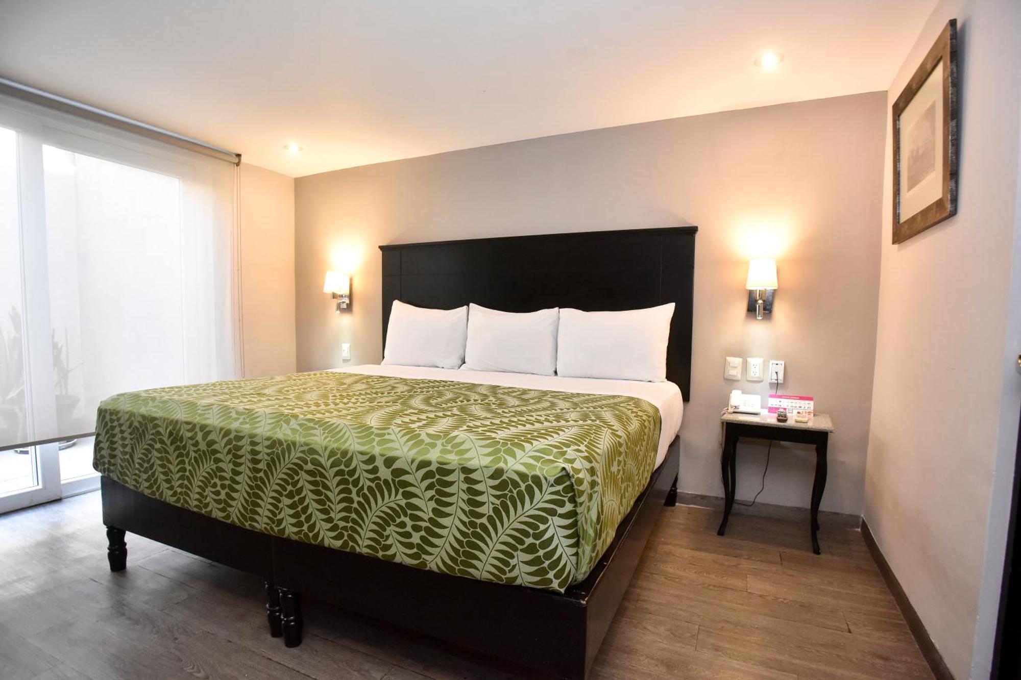 Plaza Camelinas Hotel Querétaro Eksteriør bilde