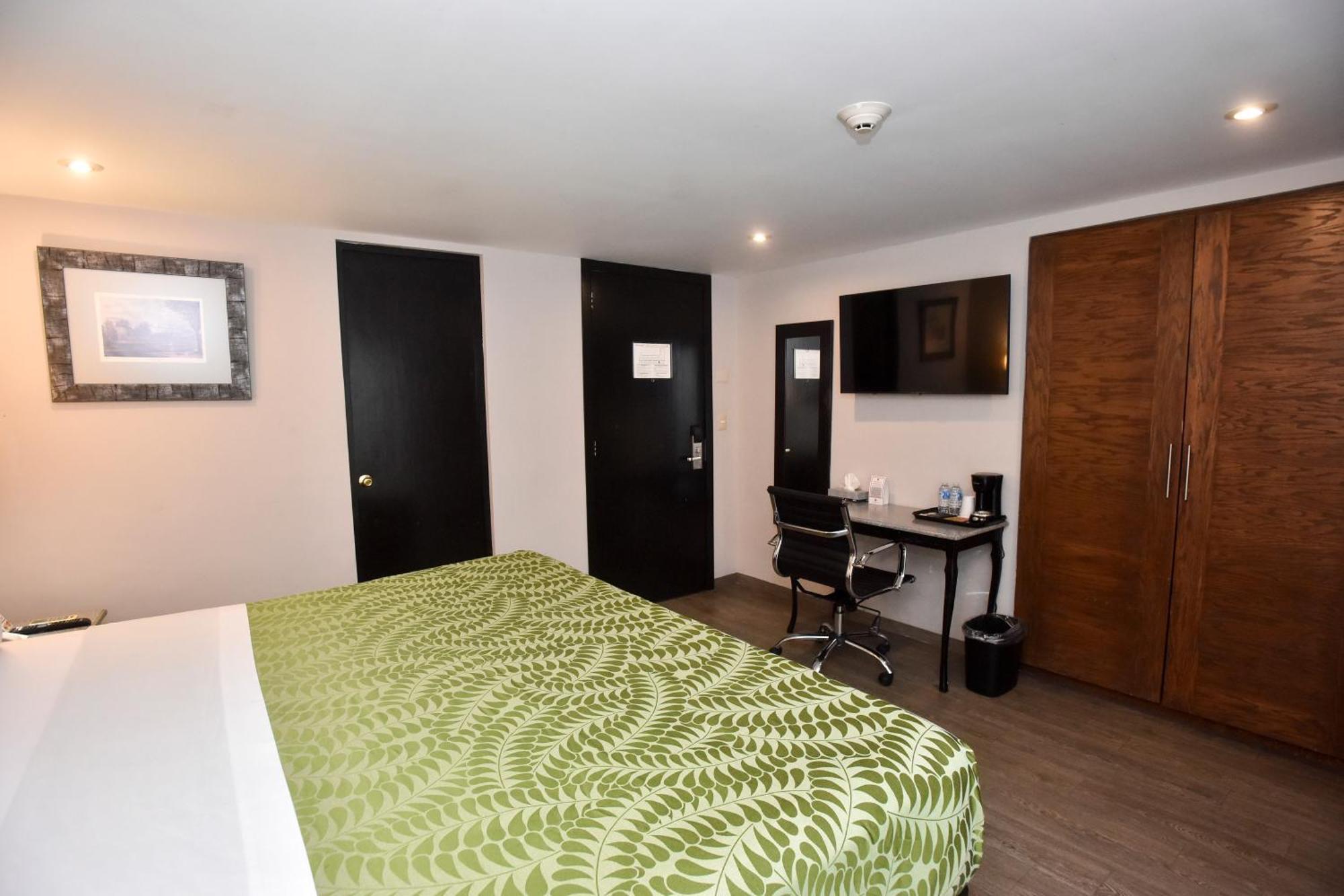 Plaza Camelinas Hotel Querétaro Eksteriør bilde