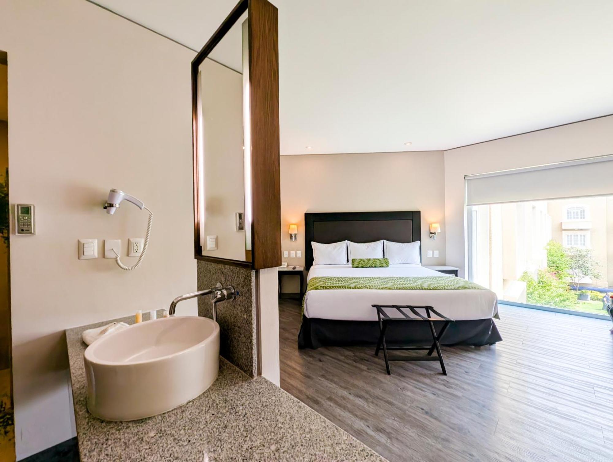 Plaza Camelinas Hotel Querétaro Eksteriør bilde