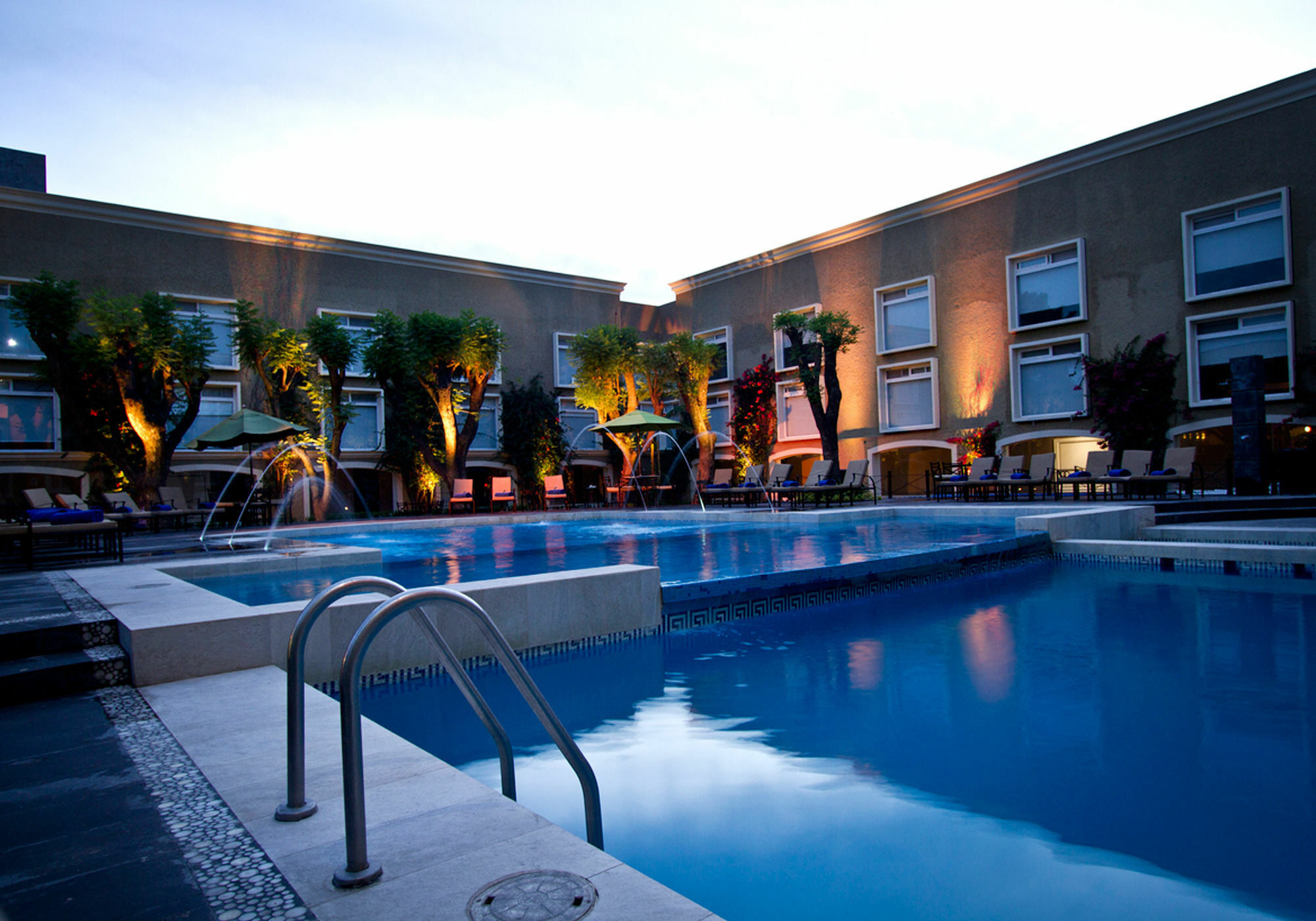 Plaza Camelinas Hotel Querétaro Eksteriør bilde
